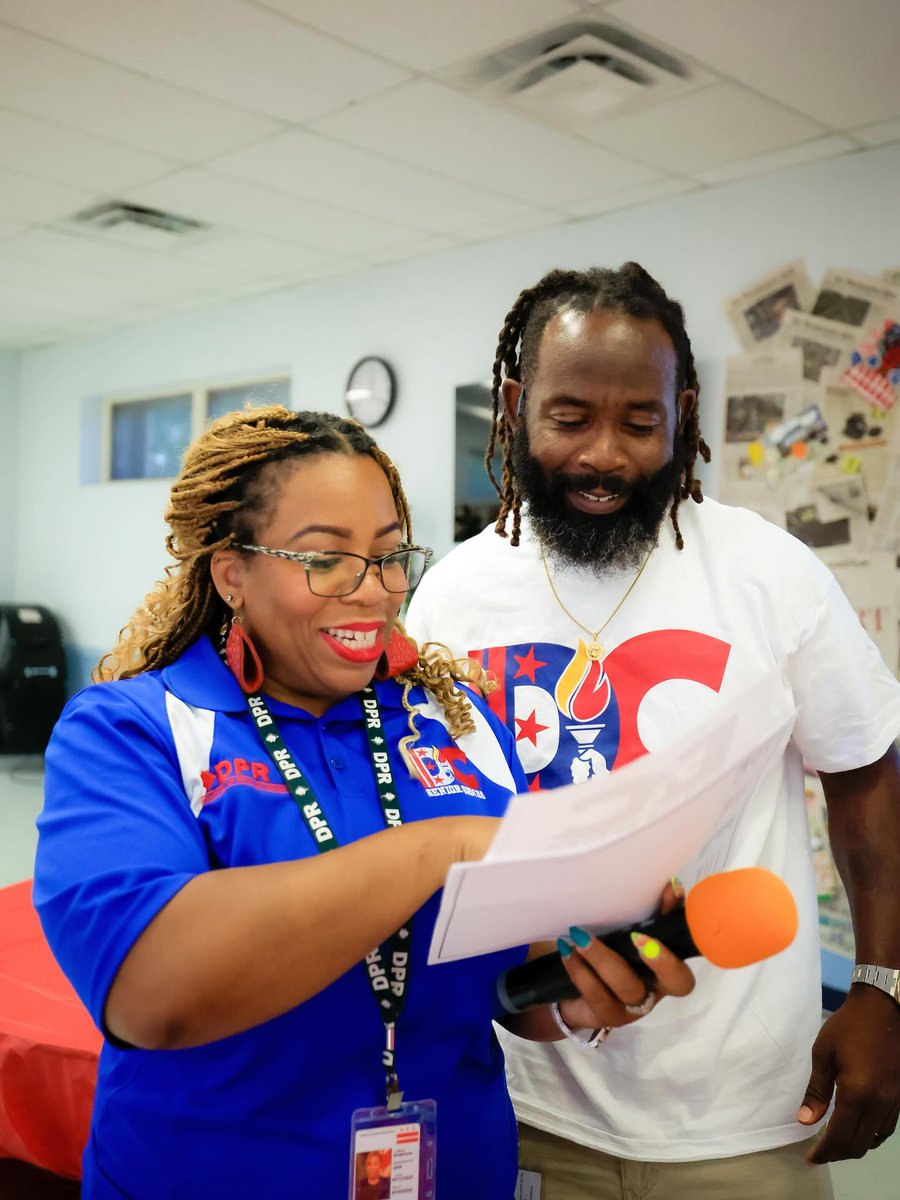 MayorBowser's tweet image. Our DC Gov teams keep summer running smoothly. ☀️
From camp counselors and lifeguards to library staff, crossing guards, & public safety teams—37,000+ DC Gov staff are committed to making summer safe, fun, and full of opportunity.
Thank you to all the teams who make it happen.