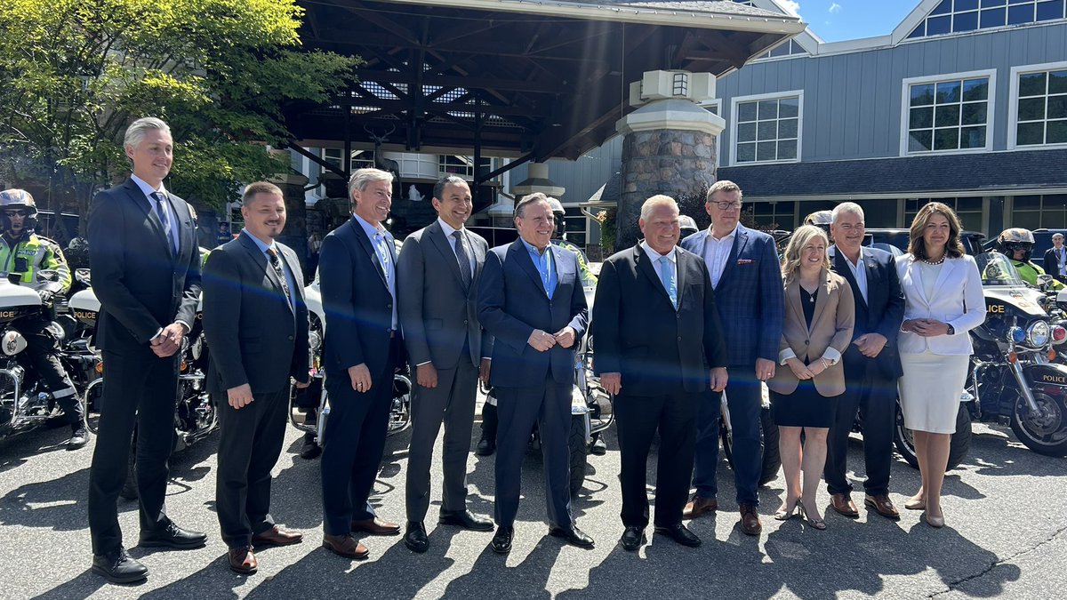 s_desrosiers's tweet image. Les négociations commerciales entre le Canada et les États-Unis seront au coeur de la réunion estivale du Conseil de la fédération, à laquelle participent les premiers ministres des provinces dès aujourd’hui, en Ontario.
Leur homologue fédéral Mark Carney sera de passage demain.