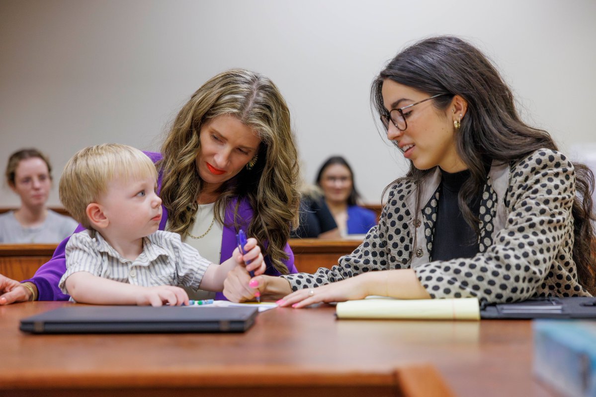 UNLincoln's tweet image. ICYMI: A new center at @UNLCollegeofLaw is addressing the shortage of qualified attorneys in rural communities across the state, equipping attorneys with the knowledge, skills and support needed to provide high-quality, trauma-informed representation.
🔗 buff.ly/zKGUlJw
