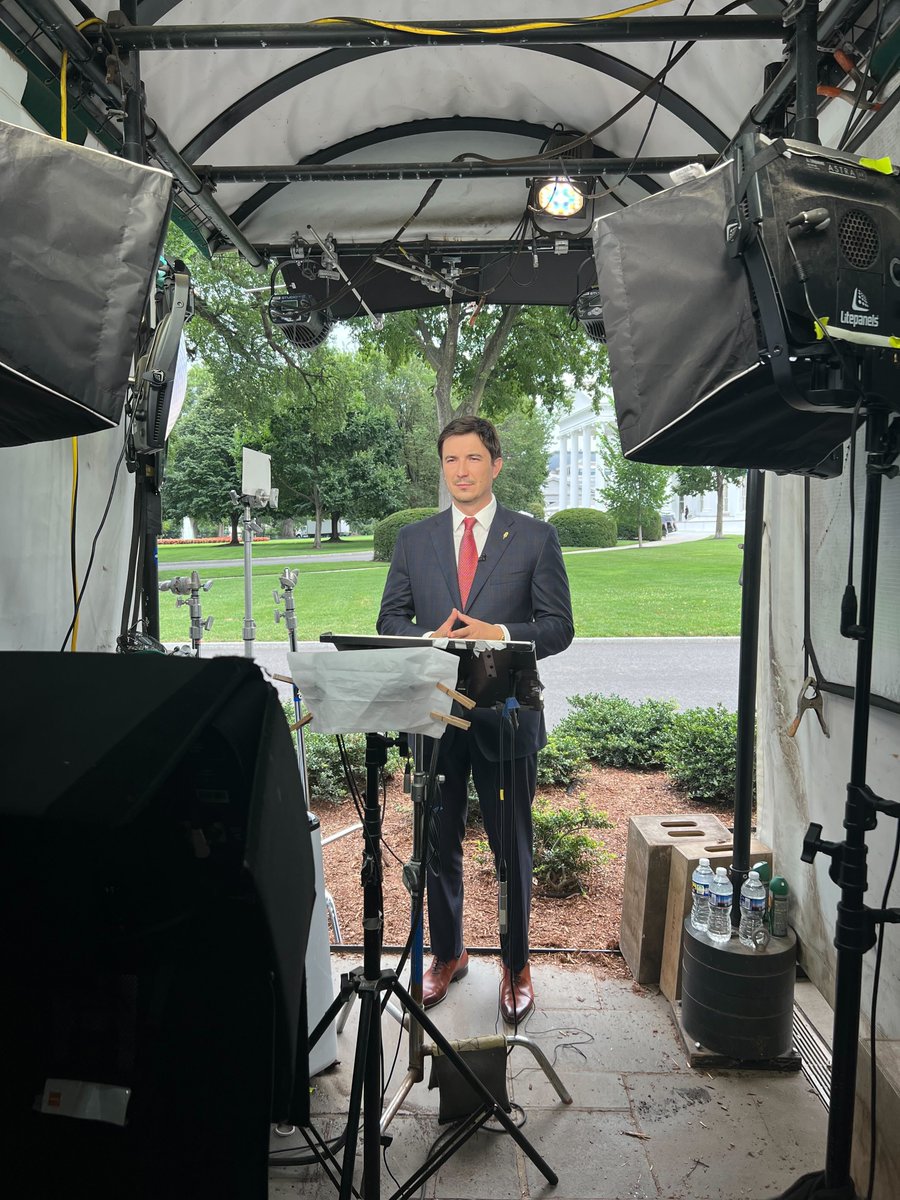 vladtenev's tweet image. It was an honor to be at the White House to celebrate the GENIUS Act becoming law. Americans deserve the best financial products that the world has to offer. With regulatory clarity, we’re making it happen.