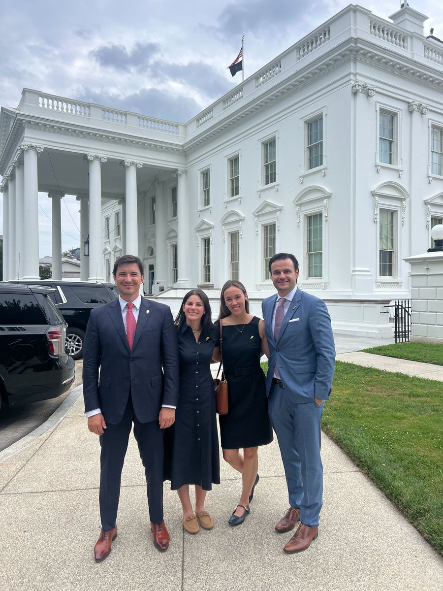 vladtenev's tweet image. It was an honor to be at the White House to celebrate the GENIUS Act becoming law. Americans deserve the best financial products that the world has to offer. With regulatory clarity, we’re making it happen.