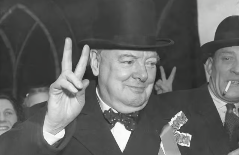 LeeDavidEvansUK's tweet image. Winston Churchill first used the term 'summit' to signify a meeting between world leaders in a speech for the 1950 general election.
Speaking in Edinburgh, he talked up the idea of a conference between the British PM, Truman and Stalin.
Such a meeting was not without its risks,…