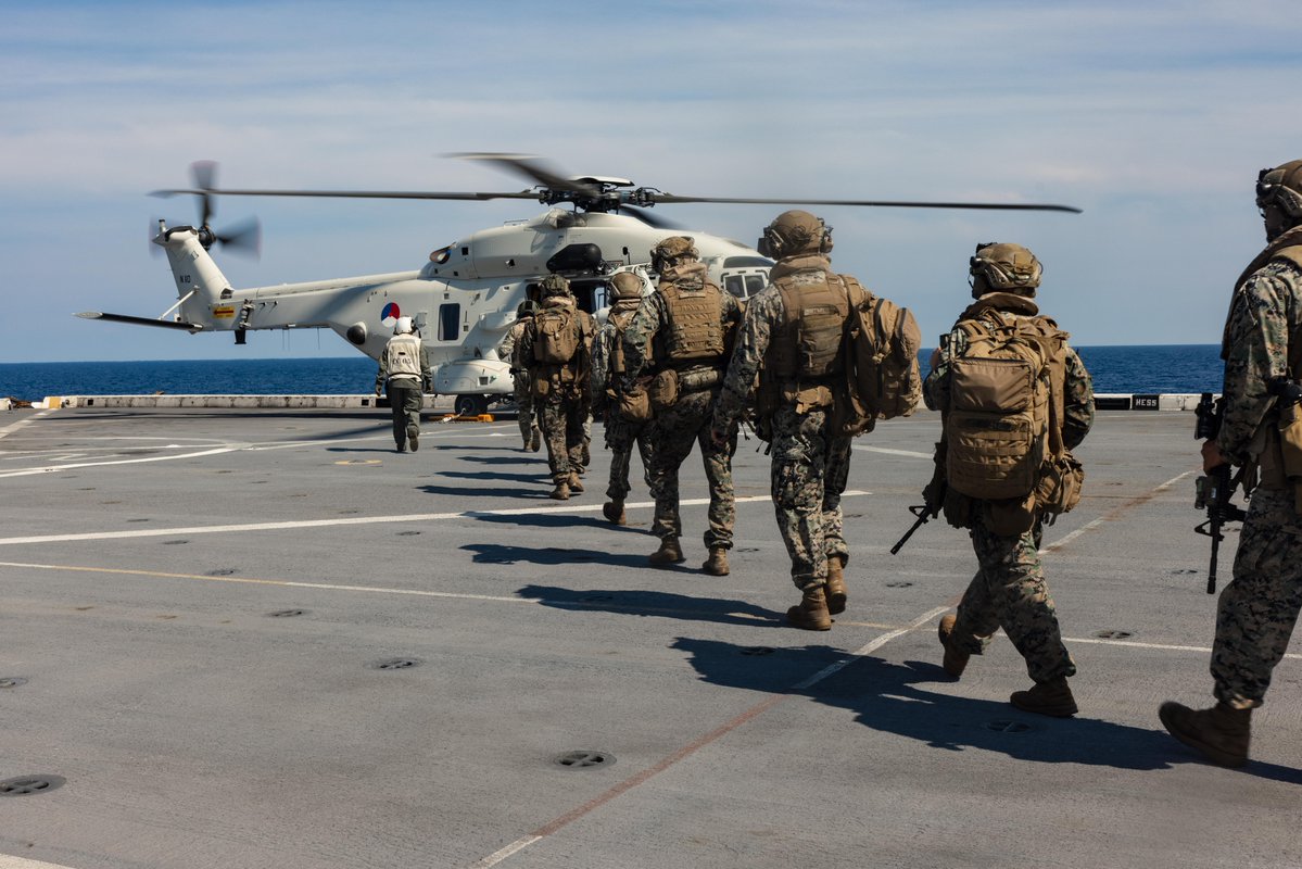 USMC's tweet image. Atlantic Alliance
#Marines with @2dMarDiv board a @kon_marine NH90 helicopter from the Rotterdam-class landing platform dock HNLMS Johan de Witt (L 801) during exercise Atlantic Alliance 2025 (AA25).
AA25 is the premier East Coast naval integration exercise, featuring over 25…