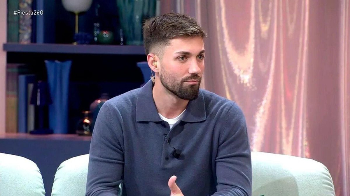soofrito's tweet image. ¿A que no sabéis a quien tienen todos como enemiga común?
#Supervivientes
#SupervivientesAllStars