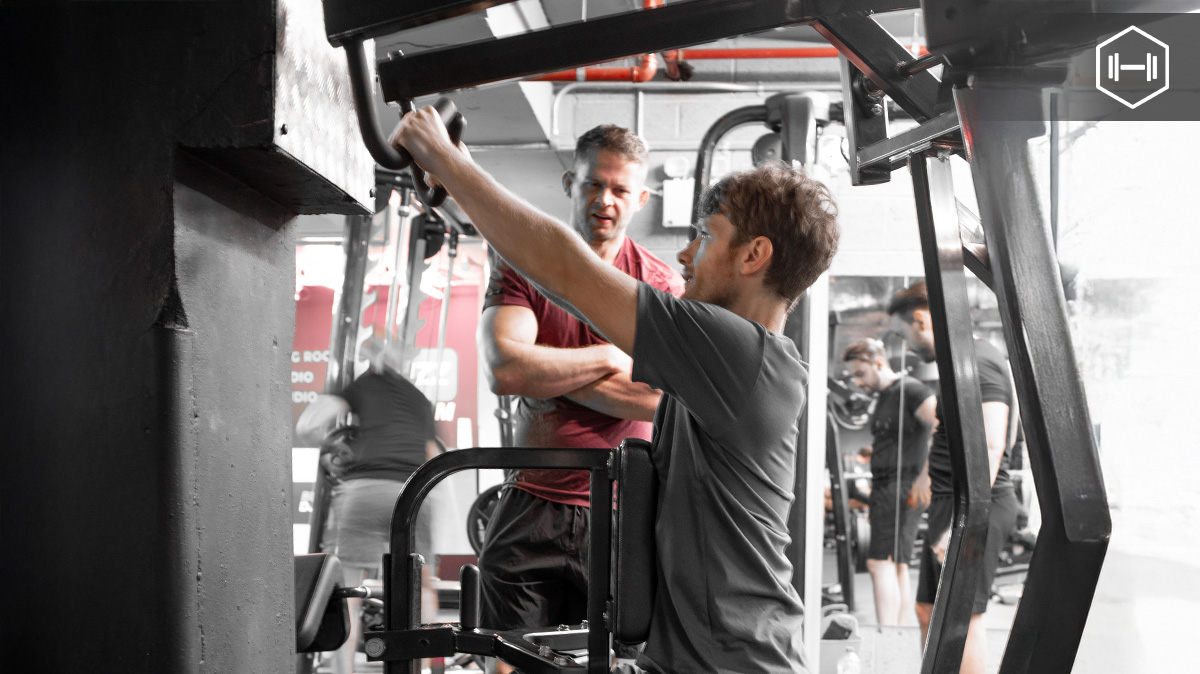 Same exercise, new angle, new results! 🔄💪

Varying the angle of pull or lift in resistance training isn’t just a clever tweak, it’s a smart way to challenge muscles differently and improve overall development. Take the lat pull-down. Just by changing the angle or using a wide