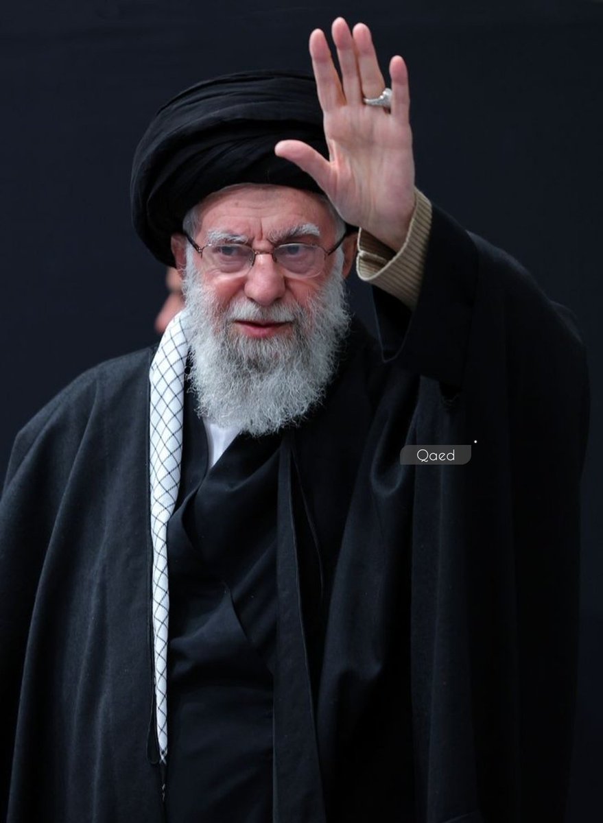 Qaed_ed's tweet image. رهبر انقلاب:
آن چهرهی مظلوم بیصدای سر به زیرِ منفعلی که از #امام_سجاد درست کردند، برخلاف واقع است؛ چهرهی حقیقی امام چهرهی یک مبارزِ قهرمانِ خستگیناپذیرِ آشتیناپذیرِ پیگیری است که با تدبیر به سمت هدفها راه میپیماید، خودش خسته نمیشود و دشمن را خسته میکند.