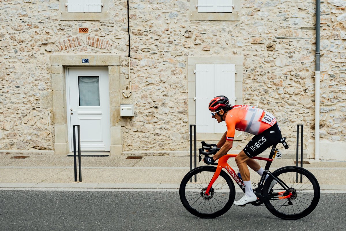 GeraintThomas86's tweet image. 276 Tour stages down. Six to go, and just the small matter of Ventoux tomorrow ⛰️👌 #TDF2025
