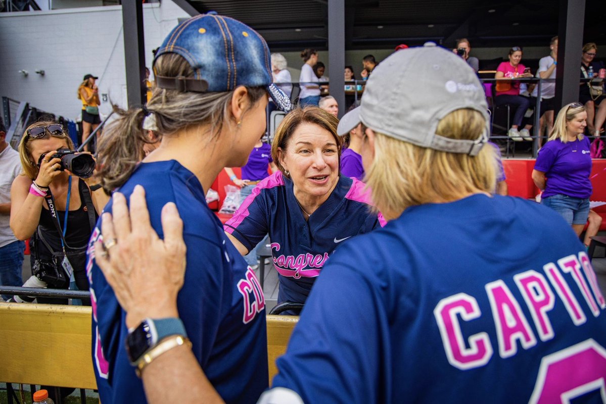 RepGoodlander's tweet image. Had a great (rainy) time at the 17th Annual Congressional Softball Game to raise awareness about breast cancer 💕
Proud to wear 6-0-3 for such a great cause.