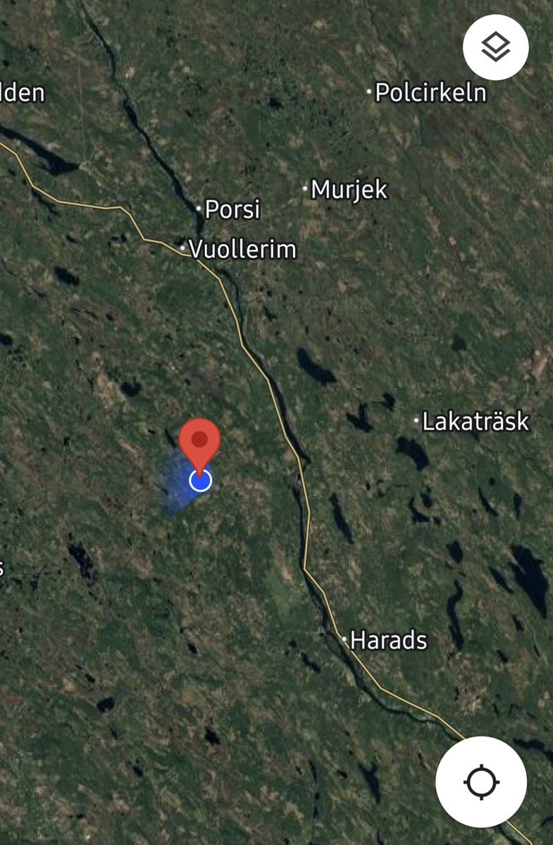 JohanOrdf's tweet image. Är borti obygden till å hämtar ved. Kan va' bra å ha, om det blir riktigt kallt nångång!