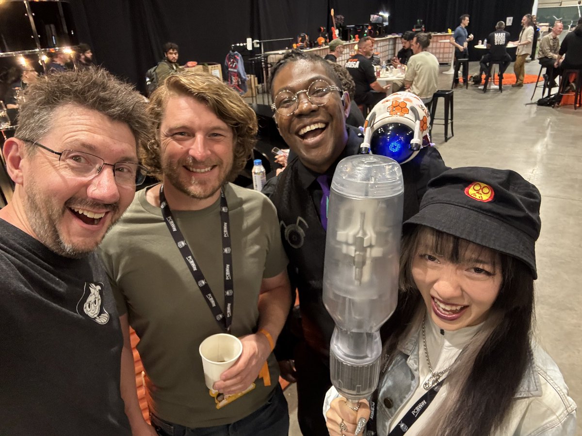 joeltelling's tweet image. At the airport, waiting for my flight home from @OpenSauceLive. My heart is recharged and I’m thankful to have seen so many of my friends again. Congrats to the OS team for pulling off something amazing!