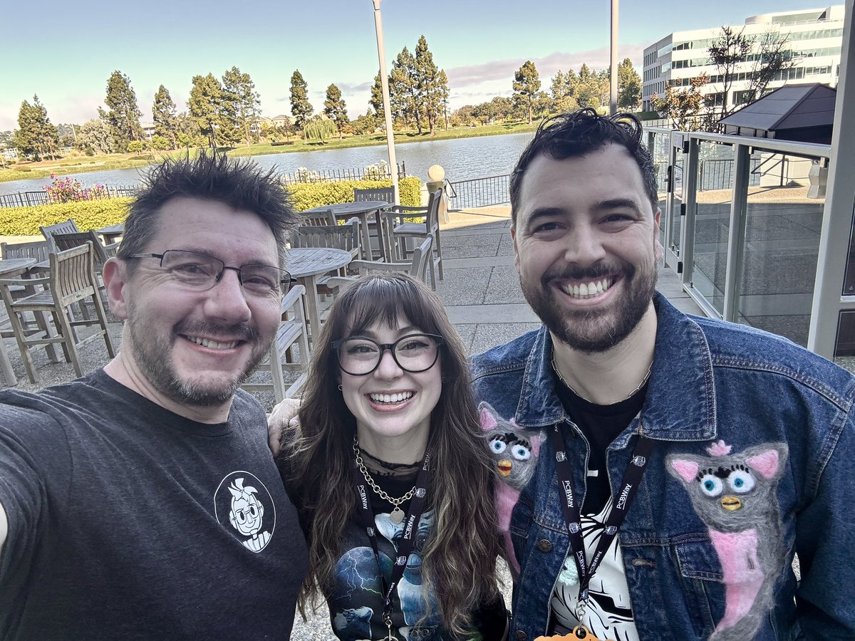 joeltelling's tweet image. At the airport, waiting for my flight home from @OpenSauceLive. My heart is recharged and I’m thankful to have seen so many of my friends again. Congrats to the OS team for pulling off something amazing!