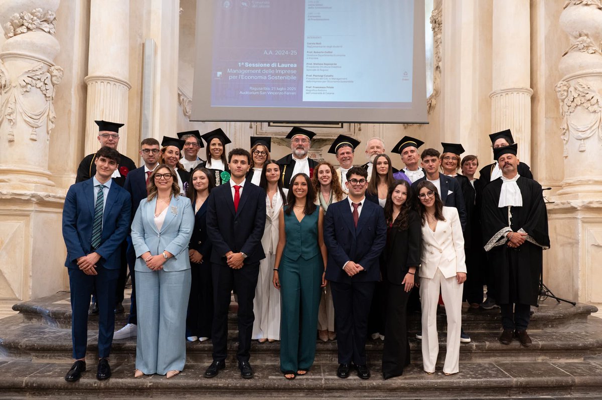 #goodnews A Ragusa i primi tredici laureati al Mies
Nell’auditorium di San Vincenzo Ferreri la cerimonia del conferimento del titolo agli allievi che hanno concluso il percorso universitario in tre anni
<a href="/unict_it/">Unict</a> #unict #unictmagazine
unictmagazine.unict.it/ragusa-i-primi…