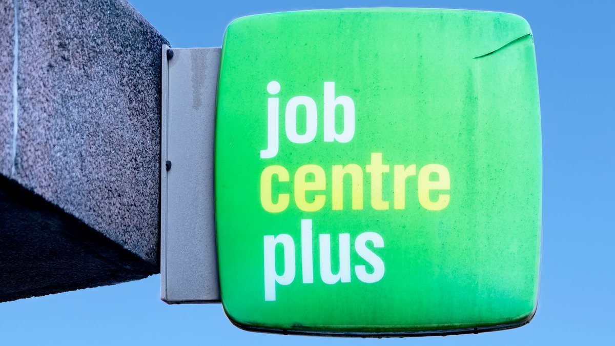 Jobless rate hits four-year high - but makes interest rate cut more likely
#jobs #interestrates
news.sky.com/story/weaker-j…