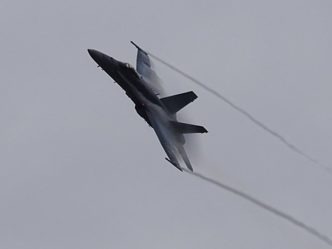 CliveBranch's tweet image. Super Hornet from a quite moist Saturday morning @airtattoo 2025
@window_planes
@Caz801
@JordanWeir45
@CraigHughes123
@NWSAcaster
@johnbilcliffe
@Saint1Mil
@wesleyb1989