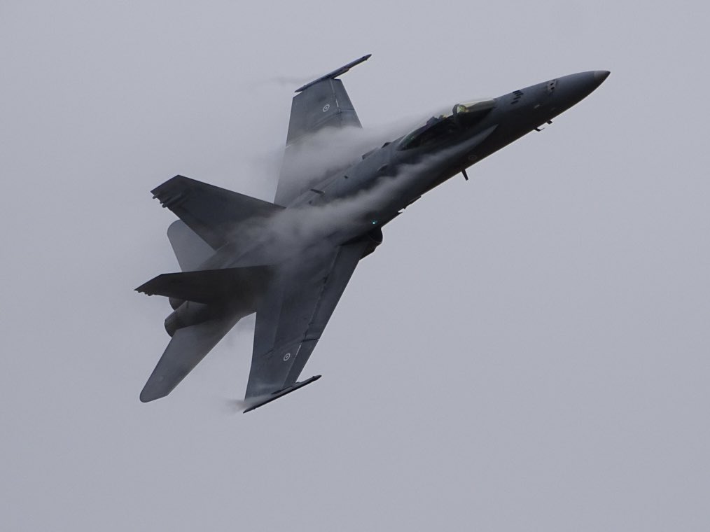CliveBranch's tweet image. Super Hornet from a quite moist Saturday morning @airtattoo 2025
@window_planes
@Caz801
@JordanWeir45
@CraigHughes123
@NWSAcaster
@johnbilcliffe
@Saint1Mil
@wesleyb1989