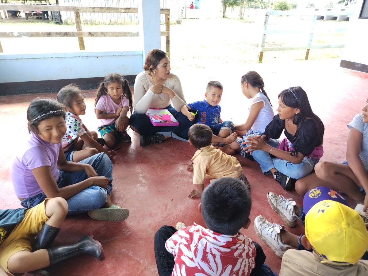 Desde #BienestarCasanare promovemos respeto, protección y compromiso con la diversidad. En Orocué, #Casanare, avanzamos hacia un país diverso e incluyente. «Tejiendo Interculturalidad» acompaña a 200 familias indígenas sáliba, fortaleciendo su identidad y saberes ancestrales.
