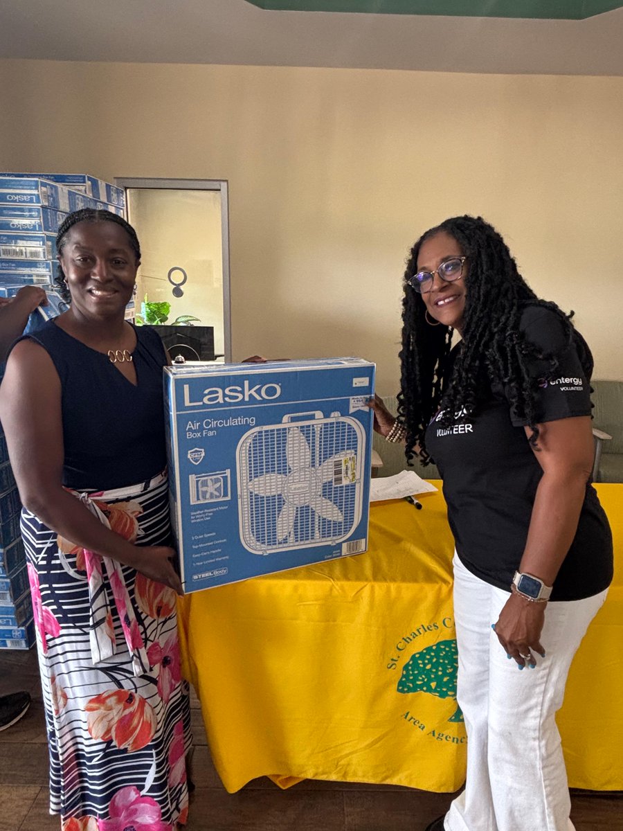 EntergyLA's tweet image. Entergy Louisiana helps customers ‘Beat the Heat’ at the St. Charles Parish Council on Aging in Luling. Attendees received fans, complementary lunch, and information regarding our energy efficiency and bill help programs.
#WePowerLife ❤️