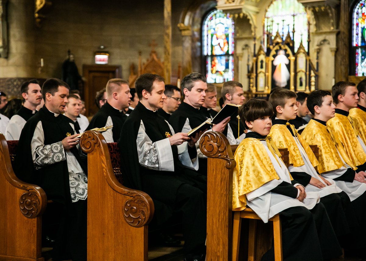 CanonsRegular's tweet image. The development of personal discipline, a well-rounded personality, the ability to interact well with other people and a balanced perspective on the world around us are essential aspects of religious formation. —  Constitutions