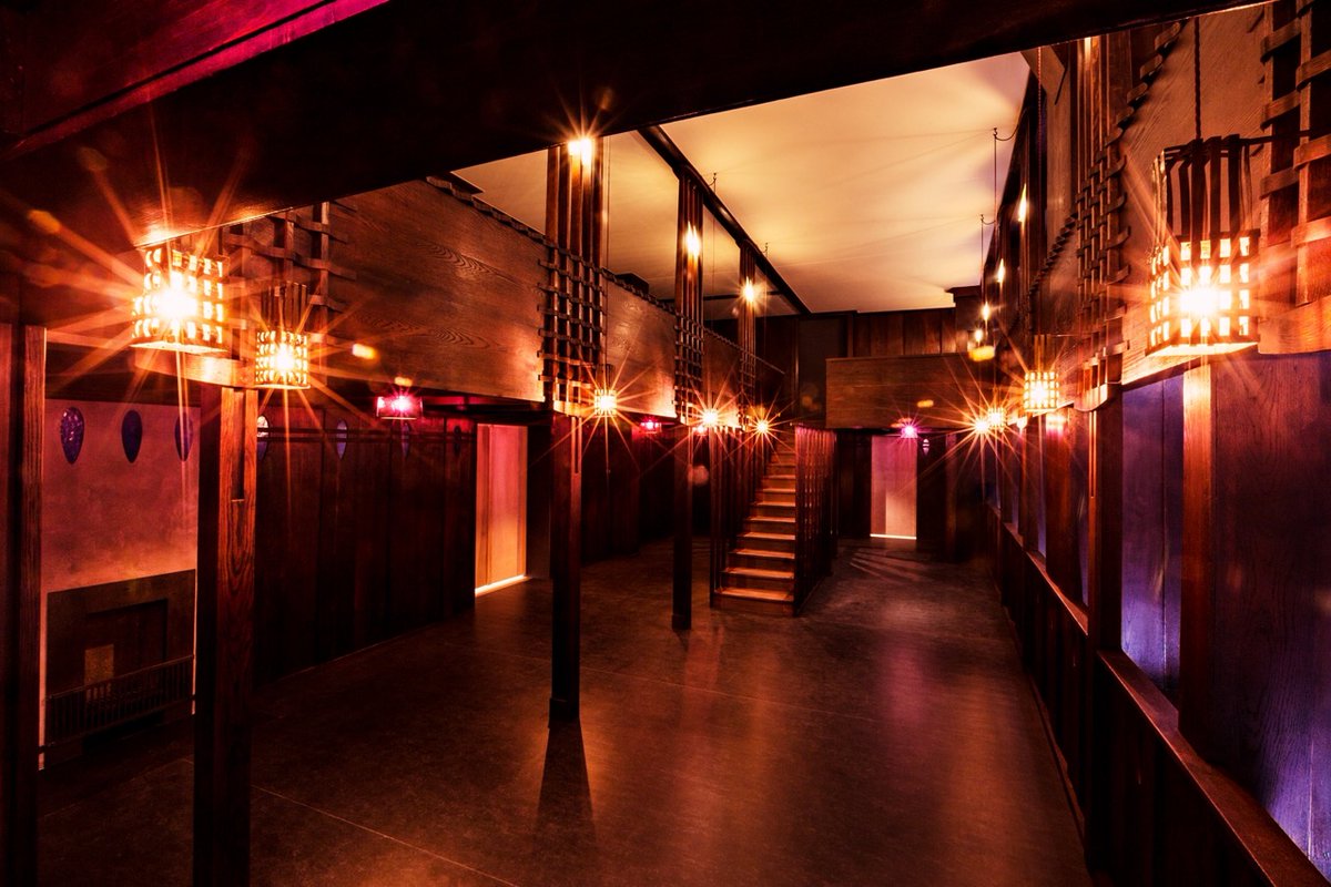 DuilleDesign's tweet image. The Oak Room for The Ingram Street Tearooms. Charles Rennie Mackintosh. 1908.
Now displayed at and image: V&A Dundee.