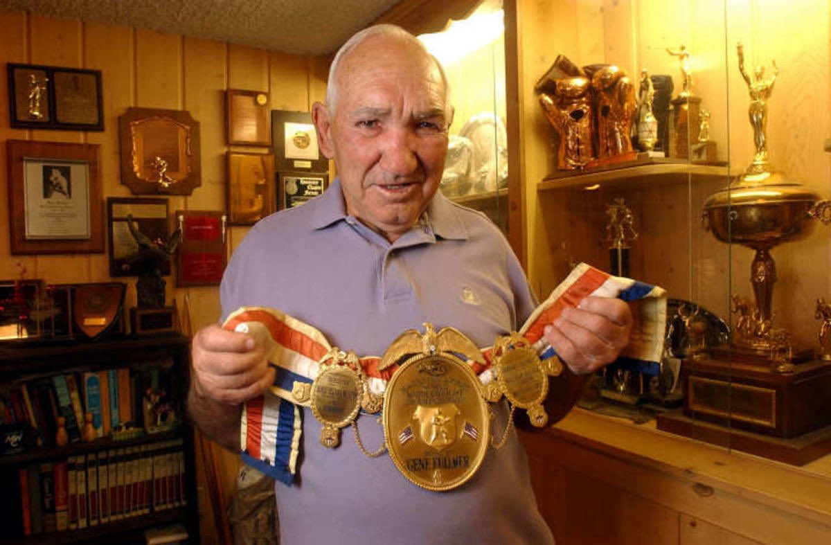 DonovanKasp's tweet image. Happy Birthday to former Undisputed Middleweight World Champion Gene Fullmer. He was inducted into the International Boxing Hall of Fame in 1991. He passed away in 2015 at the age of 83. 🥊