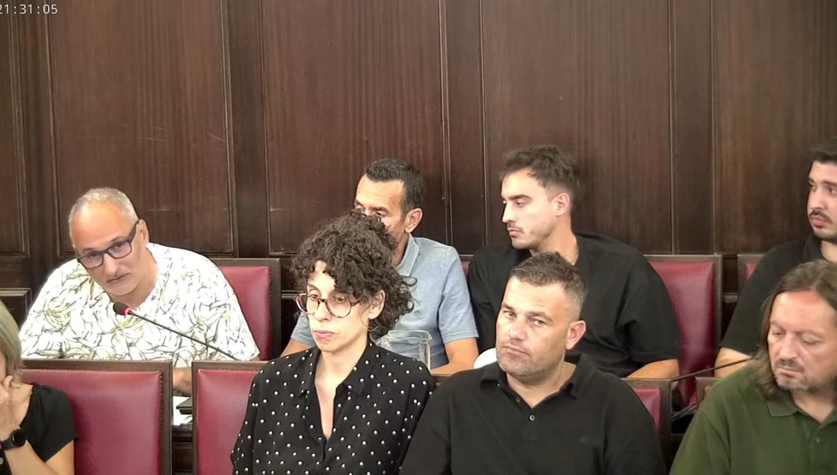 🗣️El regidor Jose Antonio Rodríguez: l’auditoria mostra estabilitat en la neteja. Amb nova maquinària, sensors i control per fases, el servei es consolida tot i els ajustos inicials de la nova contracta.
#PleGramenet #SantaColoma 🌹