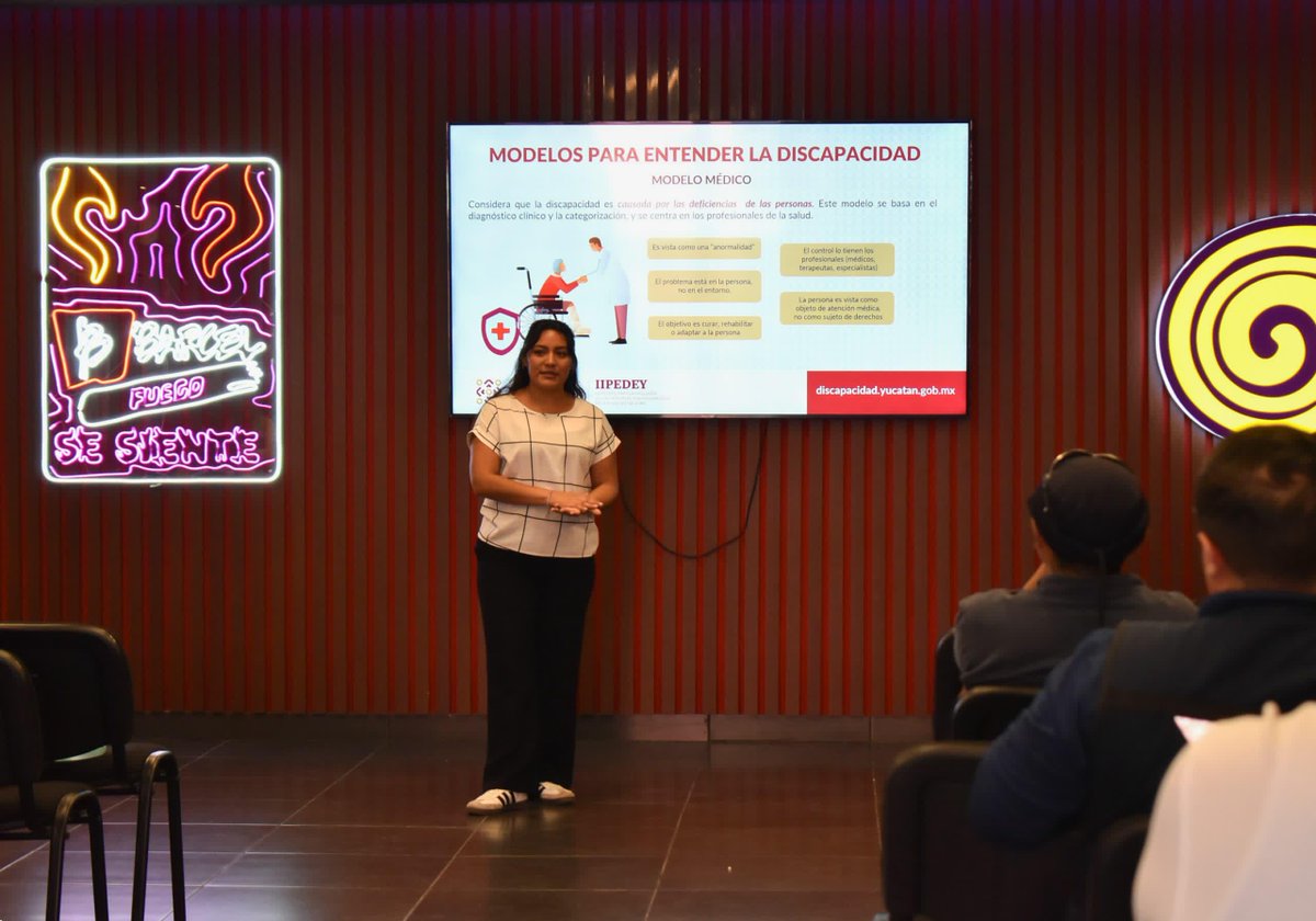 IIPEDEY's tweet image. 👩‍🏫En la Planta Barcel del Grupo Bimbo en Yucatán, impartimos  la capacitación “Sociedad e Inclusión para Personas con Discapacidad”, como parte de nuestras acciones para fortalecer la cultura de inclusión laboral.   #RenacerConInclusión 🤟