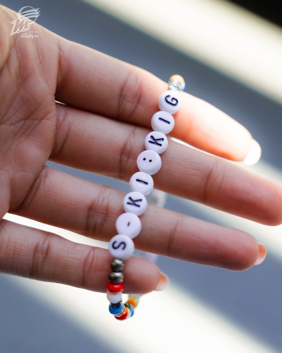 PhoenixMercury's tweet image. A bracelet that tells a story of unity, tradition, and the city we call home 🧡
Get your bracelet this Wednesday at Originativ Night brought to you by @PlayAtGila. The giveaway will be handed out to the first 5,000 fans in the building!
🎟️ bit.ly/46EZ1Oy