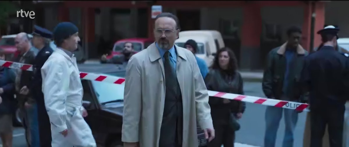 74- La frontera 
Mini serie de 5 capítulos sobre la lucha contra la banda terrorista ETA, es un caso ficticio donde vemos las dos caras ( la parte de los policias y los terroristas ). 
Me ha gustado, buena ambientación, tensión y cast.
Ojalá una segunda parte. 
#LaFrontera 7/10