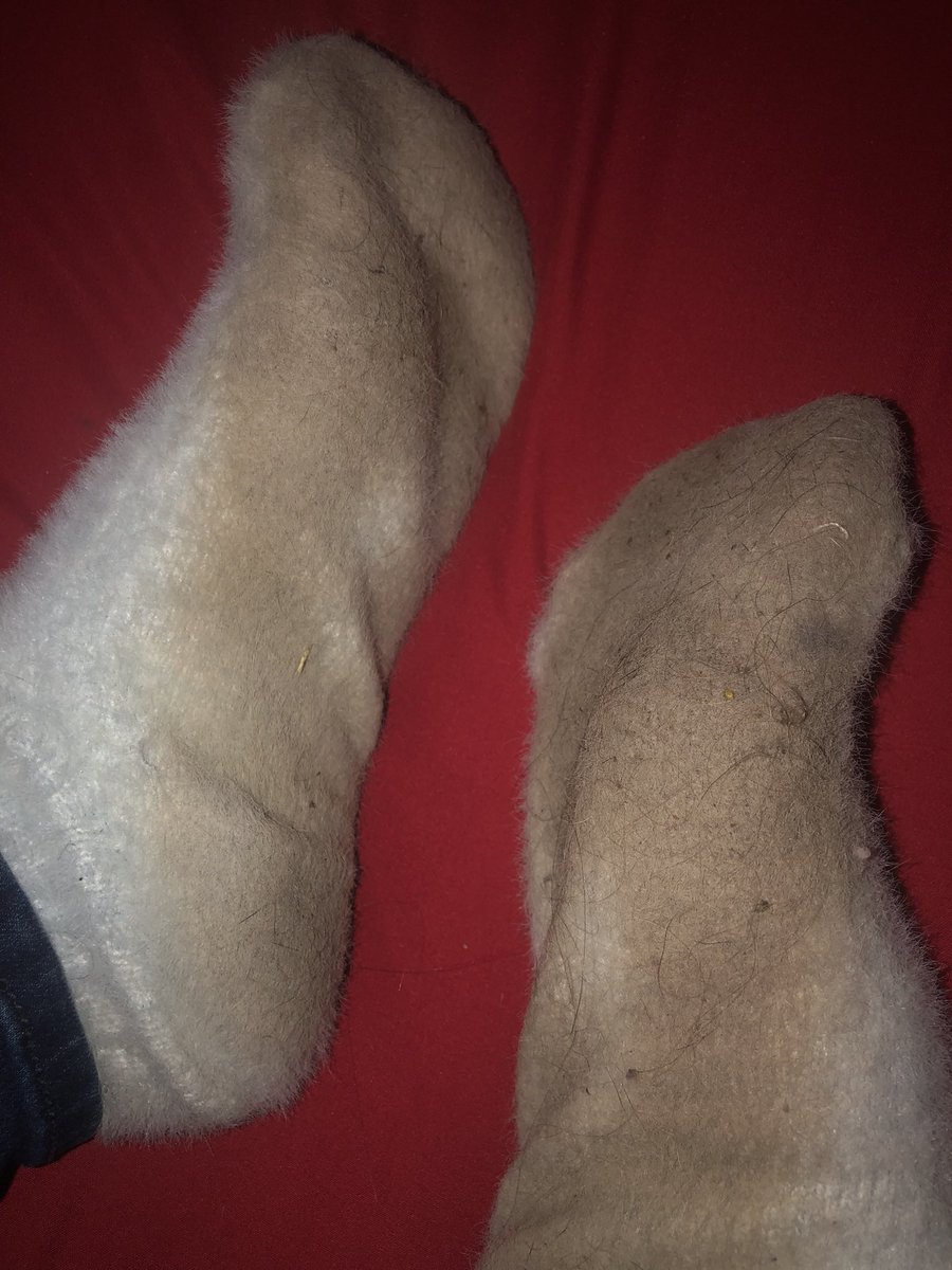 Be honest 

If I got into your bed in these- 🤢

Are you gonna tell me to get up? 👀😏

~ Findom femdom brat customs feet toes soles socks raceplay footworship feetpics rt ~ <a href="/rt_feet/">Feet RT PROMO (Road to 100K)</a>