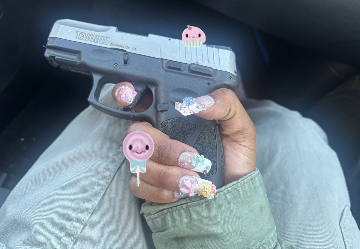 6inical's tweet image. my gun #visionboard