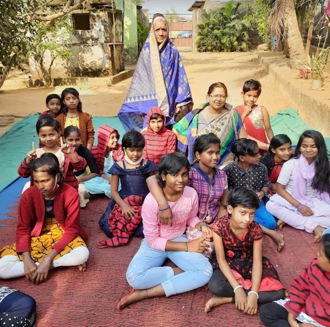 Dashavatar23's tweet photo. DASHAVATAR DONATED TO *Jeevan Jyoti Ashram*orphanage ashram, brudha ashram 

1220/427, Jayadev Vatika Road, Khandagiribari, Khandagiri, Bhubaneswar, Shankarpur, Odisha 751030
#SanatanDharma 
#Dashavatar 
#Kindness https://t.co/m8QcjMlTvh
