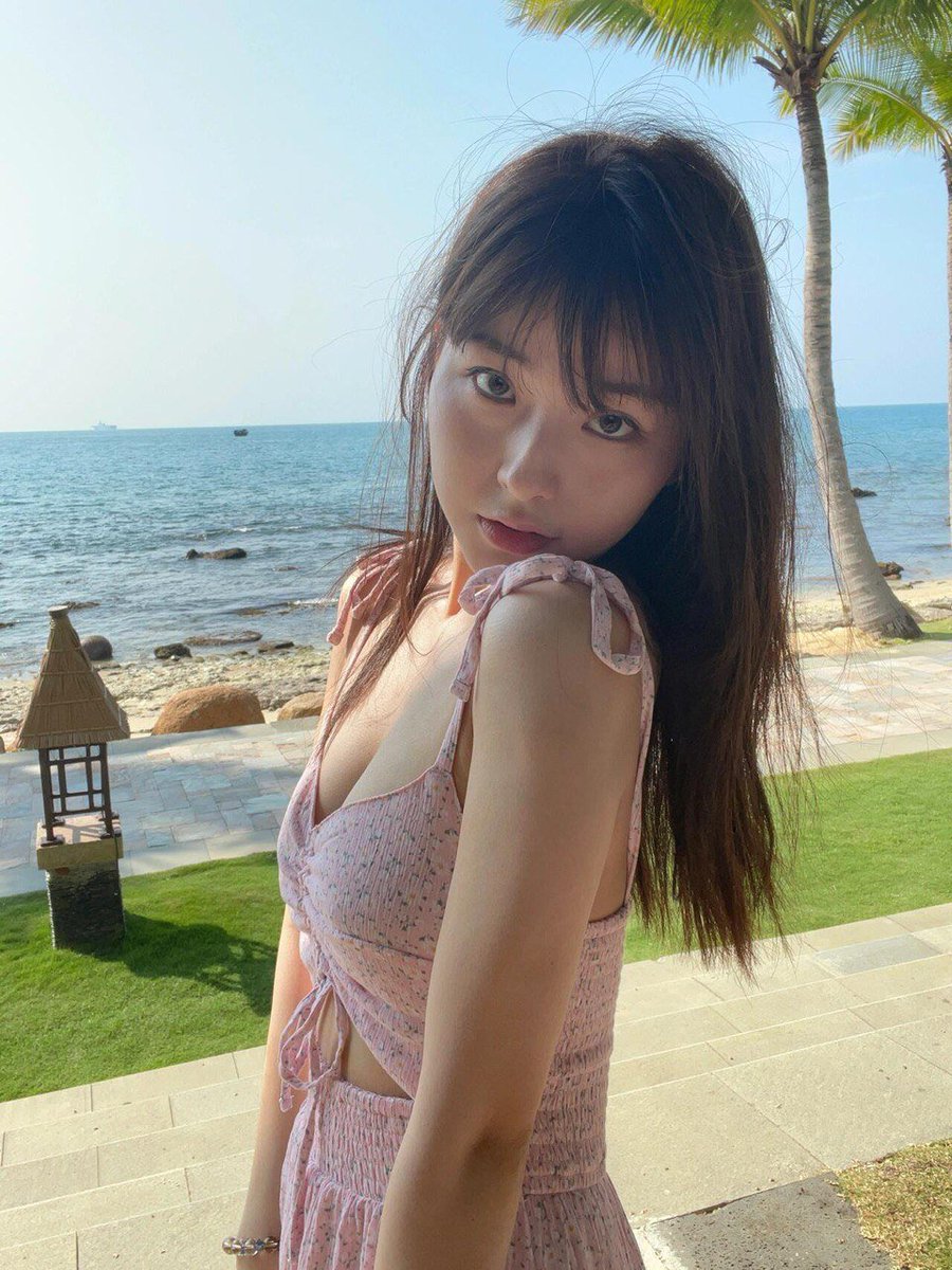 @Meiridasaill 30 岁了，感觉比20多岁的时候性欲强多了，婚后生活太枯燥了，感觉自己变得反差了😂
来推特看看有没有聊得来的线下玩伴... 
有同城的么？ https://t.co/lkzhJ1XTSz