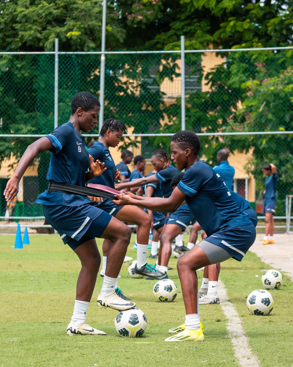 Strength isn’t just in the muscles I t’s in the mindset, the teamwork, and the will to grow.

It’s about showing up, pushing through and rising even when it’s tough.

This is more than training, this is where strength is born.💪⚽

#AsisatOshoalaAcademy #ShePlay #BuildingStrength
