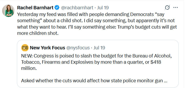 QueegRides's tweet image. She's incredibly ignorant to the fact that ALL voters are tired of the Dem excuse for their 8 years of failure that has resulted in all of the mess the US is in. It's not what they want to hear, and you'll ALL find that out come the next election cycle when the toilet is flushed.