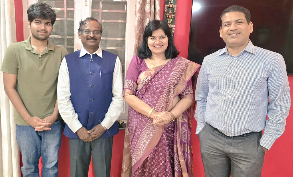 AprajitaSarangi's tweet image. It was a great pleasure to host Dr V . Narayanan,Chairman, @isro - Indian Space Research Organisation and spend the entire evening with him at our residence in Delhi today.
Knowledge & Humility- personified.
We got to know abt India's incredible Space journey so far.
Grateful.