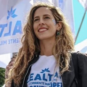 FeinmannFan's tweet image. 🔥⚖️ PROCESARON A LAS DELINCUENTES QUE TIRARON EXCREMENTO 💩 EN LA CASA DEL DIPUTADO ESPERT‼️
¿Estás de acuerdo con la decisión de la Justicia?
1- SI ✅
2- NO ❌