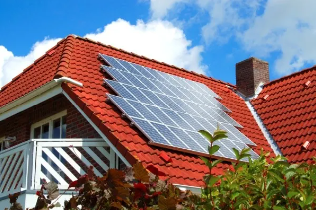 hrcroofsolarinc's tweet photo. If you’re contemplating a roof replacement, here are compelling reasons why you should consider solar roof services in the Bay Area: https://t.co/fCygJ1gEL9 
#BayAreaRoofing #SolarRoof https://t.co/mEIhxKM5B1