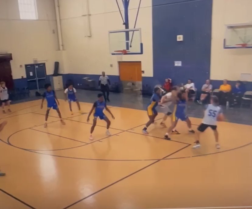 arhooptalk's tweet image. On any level, the talented low post player draws a lot of attention