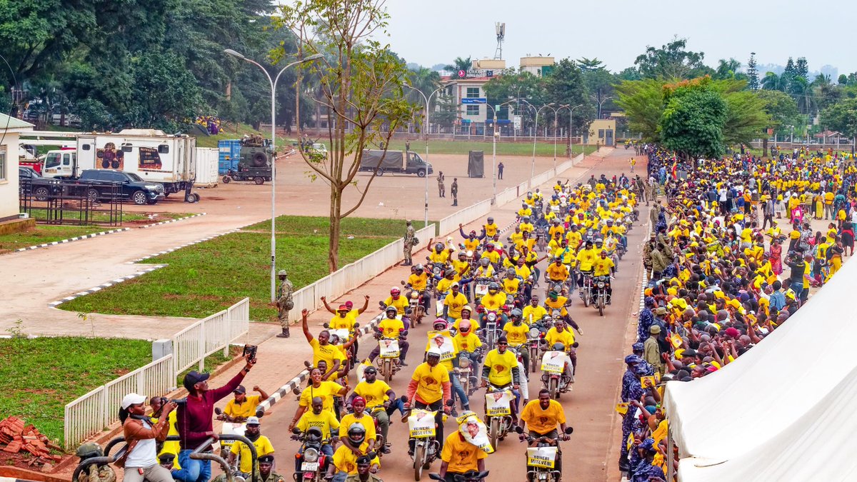 KagutaMuseveni's tweet image. I concluded my final PDM rally at Kololo Independence Grounds. During my travels across the country, I had the pleasure of meeting wonderful disciples of the NRM's wealth creation agenda, such as Ijala in Serere and many others.
To me, the PDM message is akin to the gospel:…