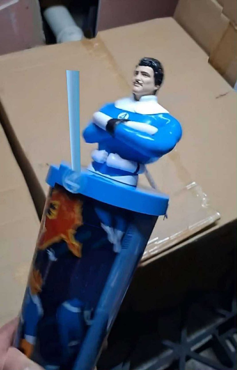 joerussotweets's tweet image. Disney Marketing Exec: “Hey, audiences, wrap your FANTASTIC lips around THIS!”
