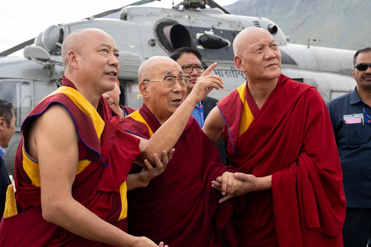 DalaiLama's tweet image. After two days when poor weather obstructed travel between Leh and Zanskar, His Holiness the Dalai Lama was able today to fly into Padum by helicopter. He was given a grand reception at the helipad by the people of Zanskar and formally welcomed by local officials on July 21,…