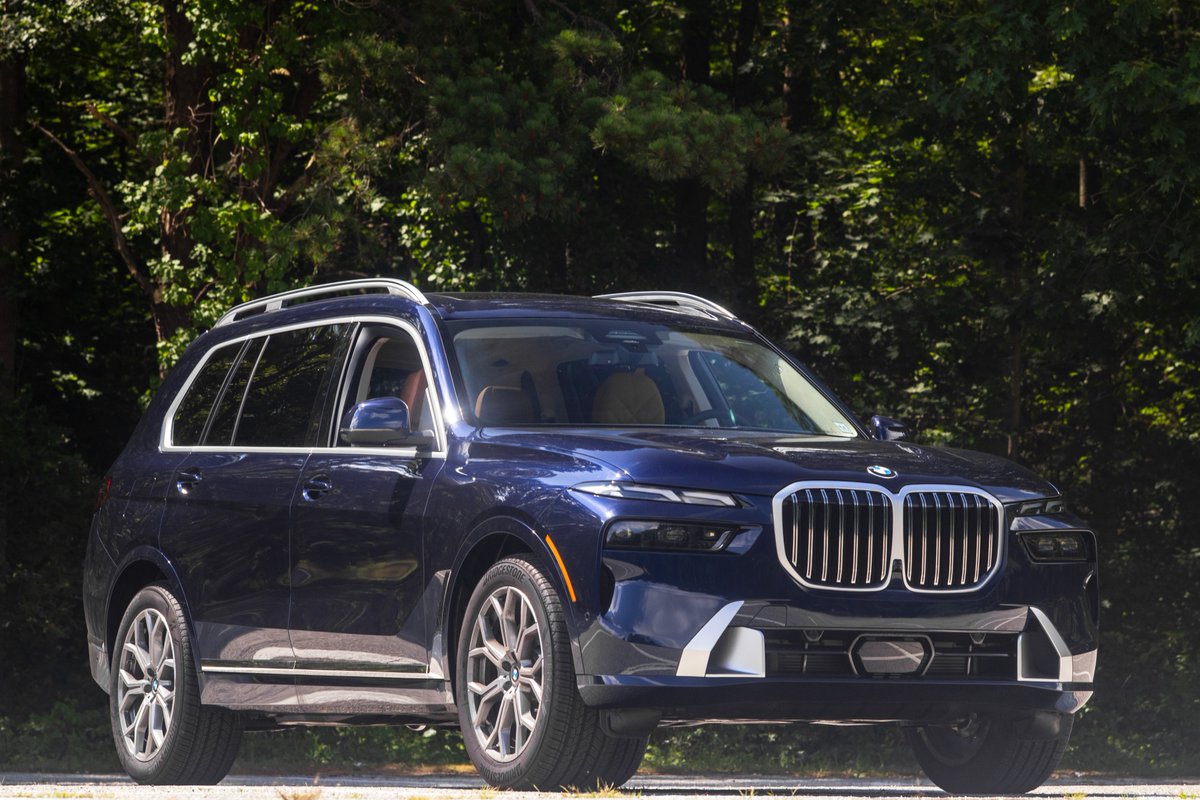 RallyeBMW's tweet photo. ROOM FOR 7. LUXURY FOR ALL.

https://t.co/8L4N5w35fa
.
.
.
#RallyeBMW #BMW #RallyeMotorCompany #Auto #Luxury #LongIsland #NewYork #Car #Cars #Automotive #AutomotiveSales #Dealership  #BMWLifestyle #AutoSales https://t.co/CiXyrfG014