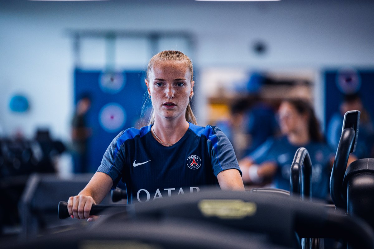 PSG_Feminines's tweet image. 🔛 Après le terrain, place au travail en salle ! 💪