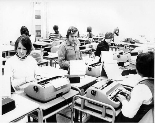 MustangMan_TX's tweet image. Did anybody else learn typing in a setting like this?