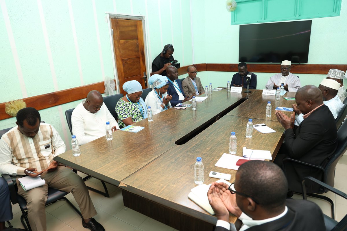radioalbayane's tweet image. Le Dg du Groupe Média Al Bayane, Imam Cissé Djiguiba a accordé ce lundi une audience au représentant résident de l&apos;#UNICEF, Jean François Basse. Les deux hommes ont réaffirmé leur engagement pour la promotion des droits des enfants en #civ