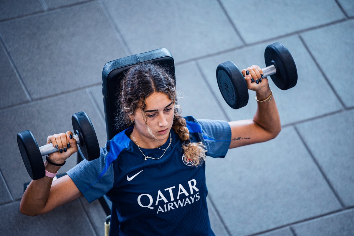 PSG_Feminines's tweet image. 🔛 Après le terrain, place au travail en salle ! 💪