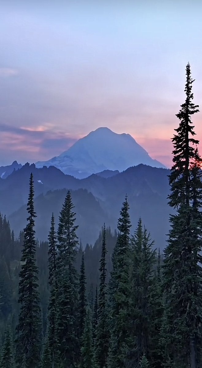 AdamBuschbacher's tweet image. A volcanic sunset reminds us that beauty often rises from chaos.