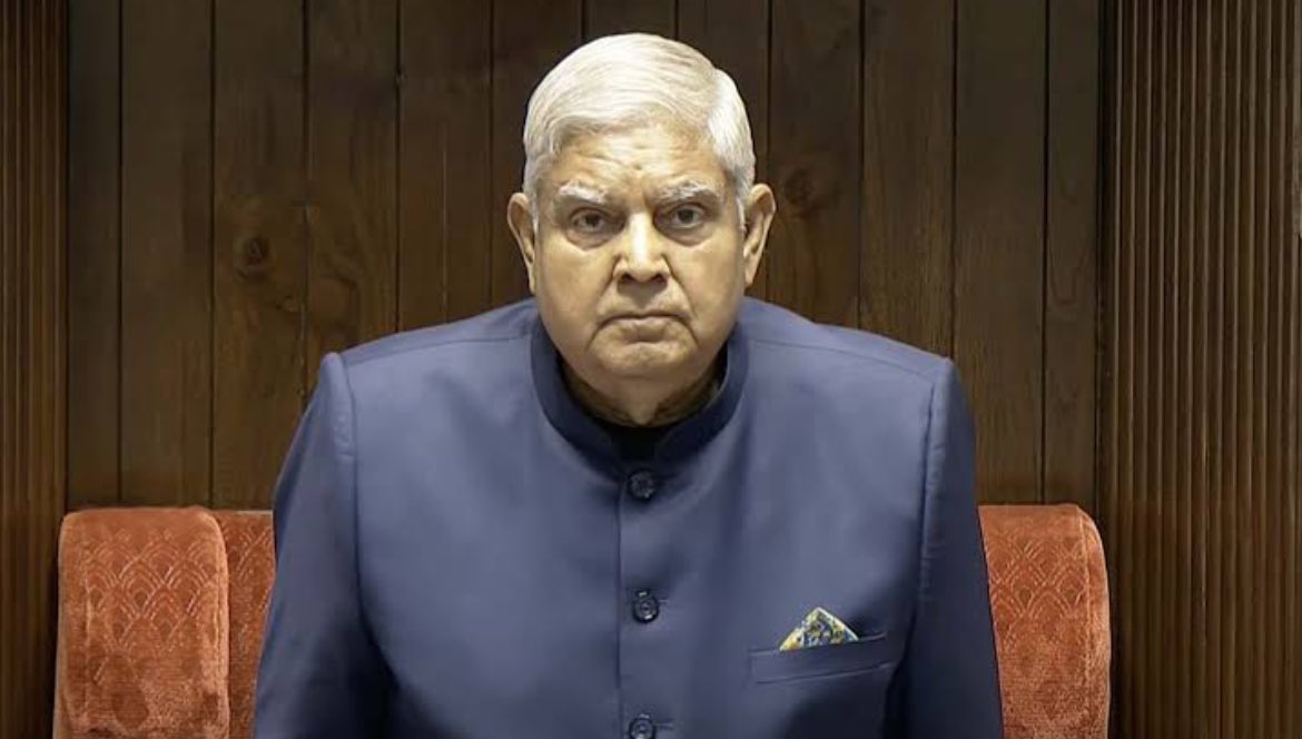 जगदीप धनगढ़ साहब के साथ कुछ तो गलत हुआ बेचारे क्या करें बता भी नहीं सकते खैर जो हुआ अच्छा ही हुआ।
उपराष्ट्रपति अब किसको बनना चाहिए नितीश चाचा को 😄😄😄
#JagdeepDhankhar