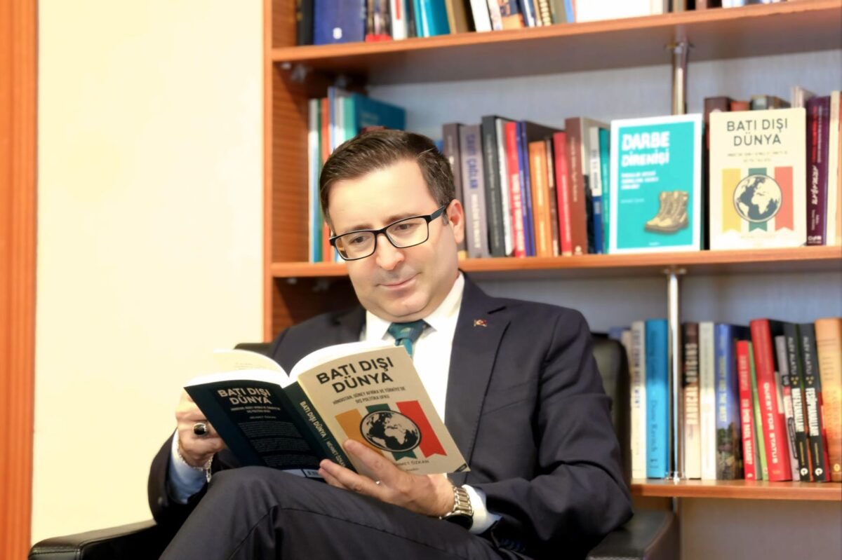 _MehmetOzkan's tweet image. Prof. Dr. Mehmet Özkan: “Afrika’nın birlik hayali, liderlerin ikili pazarlıklarında kayboldu”
wajturk.com/prof-dr-mehmet…