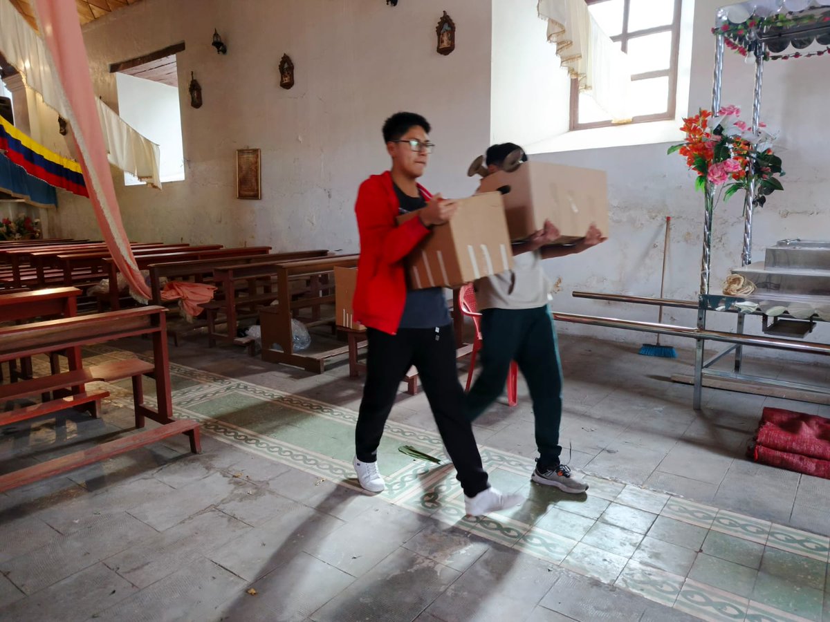 INPC Ecuador (@inpcecuador) on Twitter photo Con una minga comunitaria arrancaron los trabajos de conservación de la cubierta de la ⛪ Iglesia Santo Cristo, en #Colta. Este proyecto ganador de las #LíneasDeFomento es impulsado por el @MinCulturaEc y el <a href="/INPCEcuador/">INPC Ecuador</a>.
¡El patrimonio se cuida en comunidad! 🤝❤️
<a href="/Cultura_Ec/">Ministerio de Cultura y Patrimonio 🇪🇨</a> Con una minga comunitaria arrancaron los trabajos de conservación de la cubierta de la ⛪ Iglesia Santo Cristo, en #Colta. Este proyecto ganador de las #LíneasDeFomento es impulsado por el @MinCulturaEc y el <a href="/INPCEcuador/">INPC Ecuador</a>.
¡El patrimonio se cuida en comunidad! 🤝❤️
<a href="/Cultura_Ec/">Ministerio de Cultura y Patrimonio 🇪🇨</a>